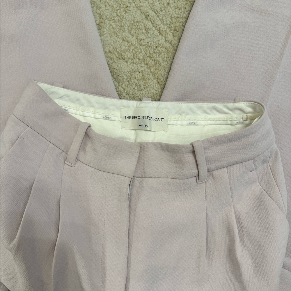 Aritzia Effortless Pant